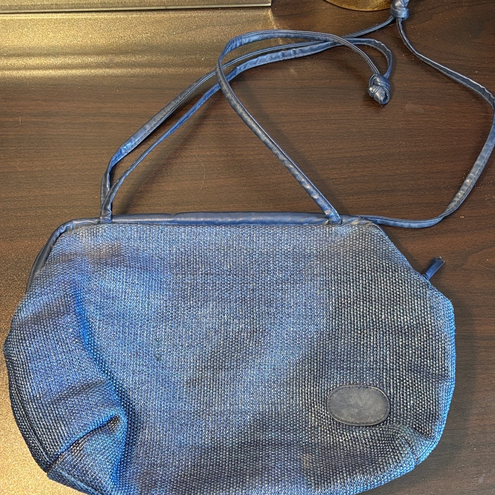 VINTAGE EUC NAVY BLUE GATOR MOUTH OPENING SHOULDER BAG P